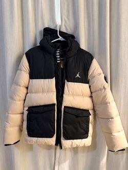 Boys 16 Jordan Puffer Jacket Black and Tan