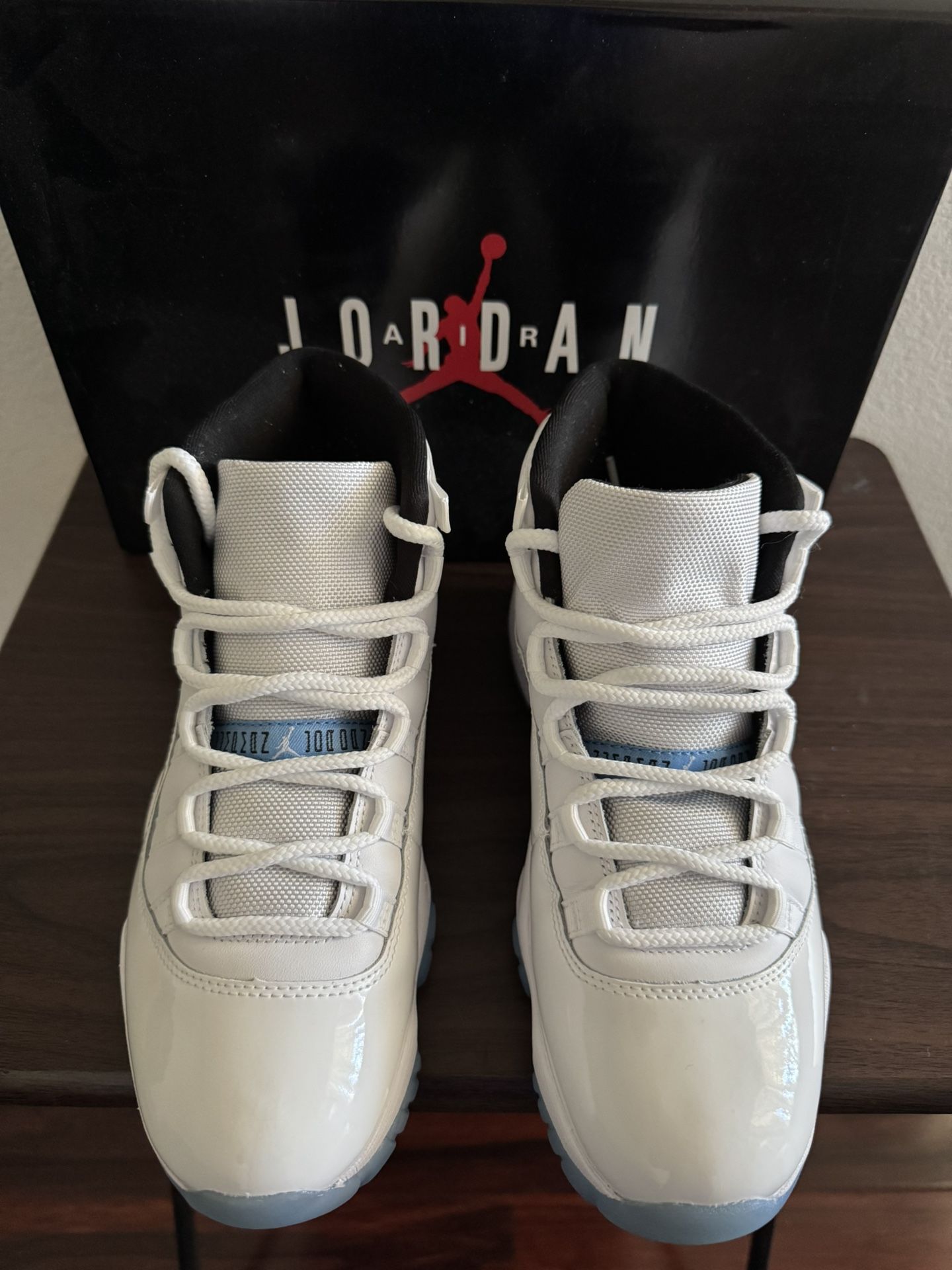 Jordan 11 Retro "Legend Blue"