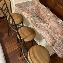 Set De 3 Bar Stools ( New In The Box)