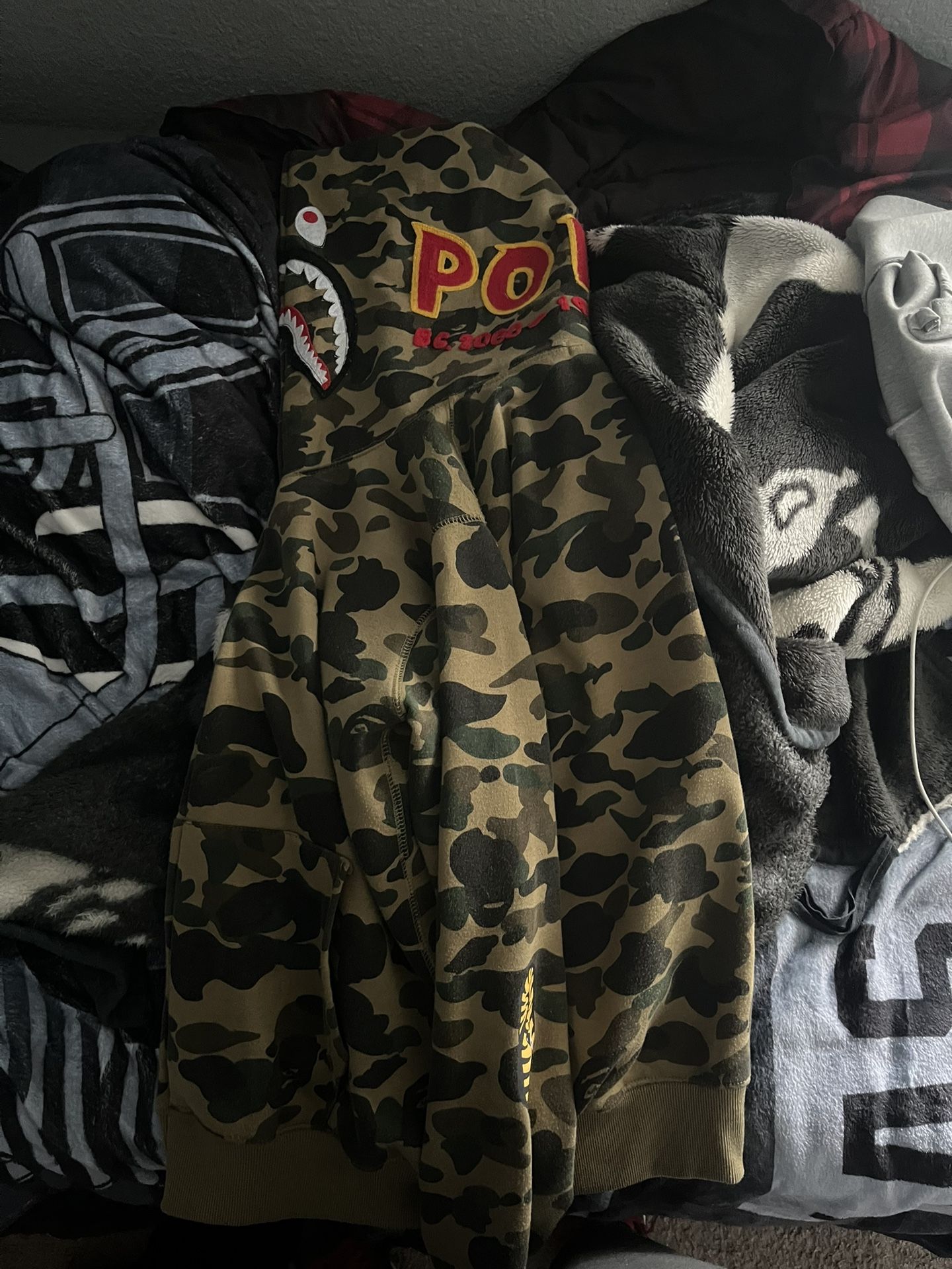 bape hoodie
