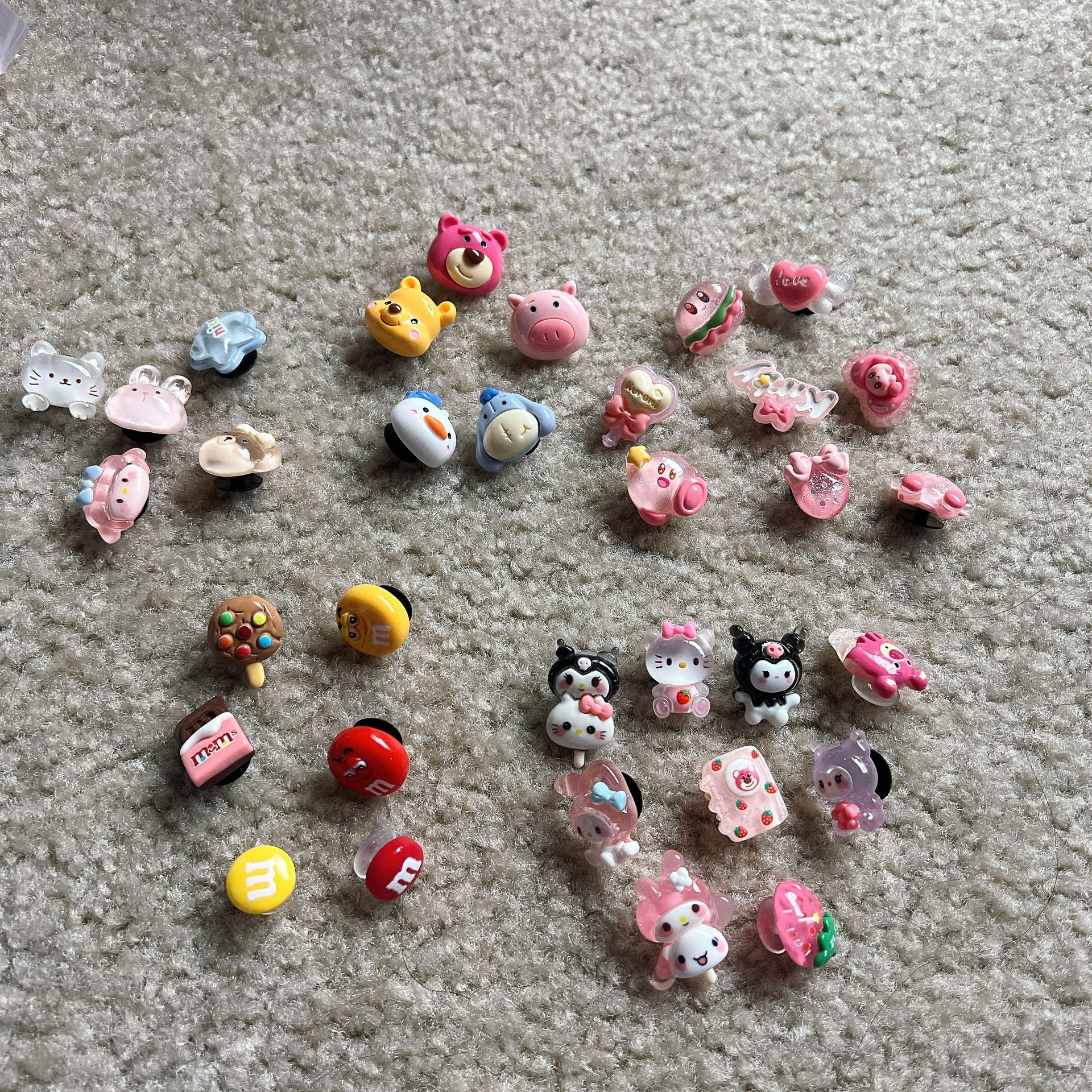 Crocs  Jibbitz  Charms 3D Disney /Sanrio/ M&Ms 