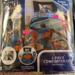 2 Piece Comforter Set Twin/ Full