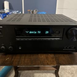 Onkyo TX-NR676 A/V Receiver