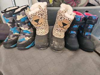 Snow boots