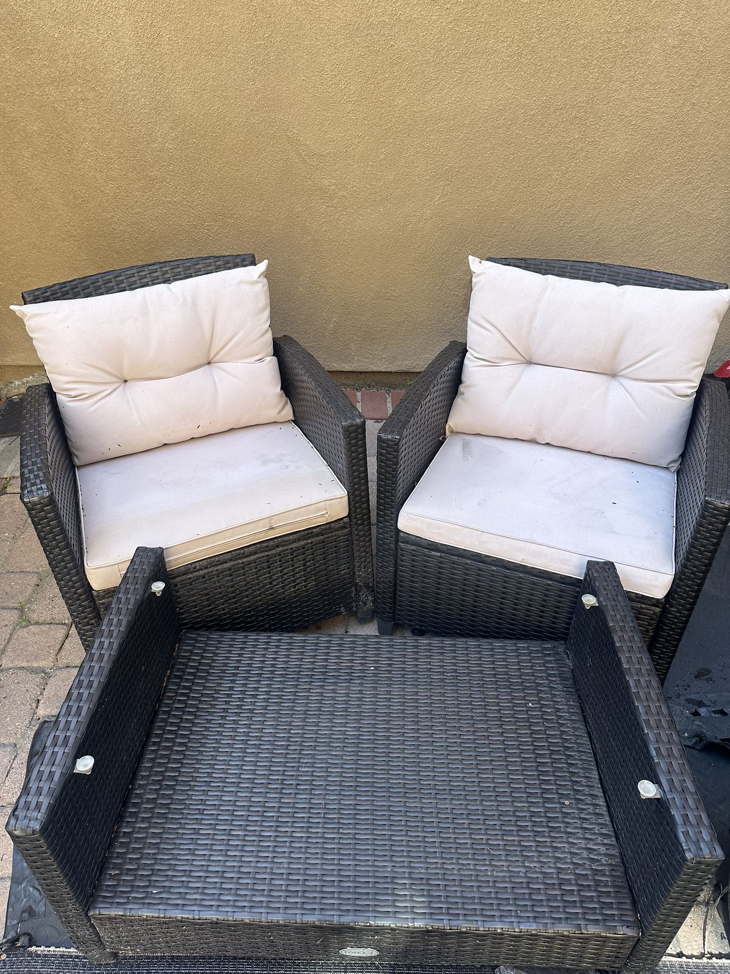 Rattan Patio Furniture Set (4 Pieces)