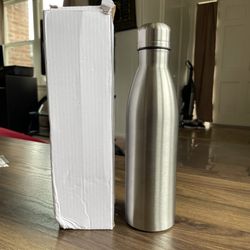Brand New Stainless Steel Bottle 25oz 