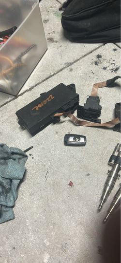 335i 2009      BMW Key Fob with ECU Module
