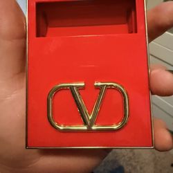 Go-clutch refillable compact powder