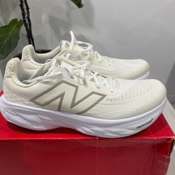 New Balance Women's Fresh Foam X 1080 V14 White/Light Gold Metal