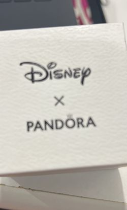 Disney Pamdora Earings With Box Never Used