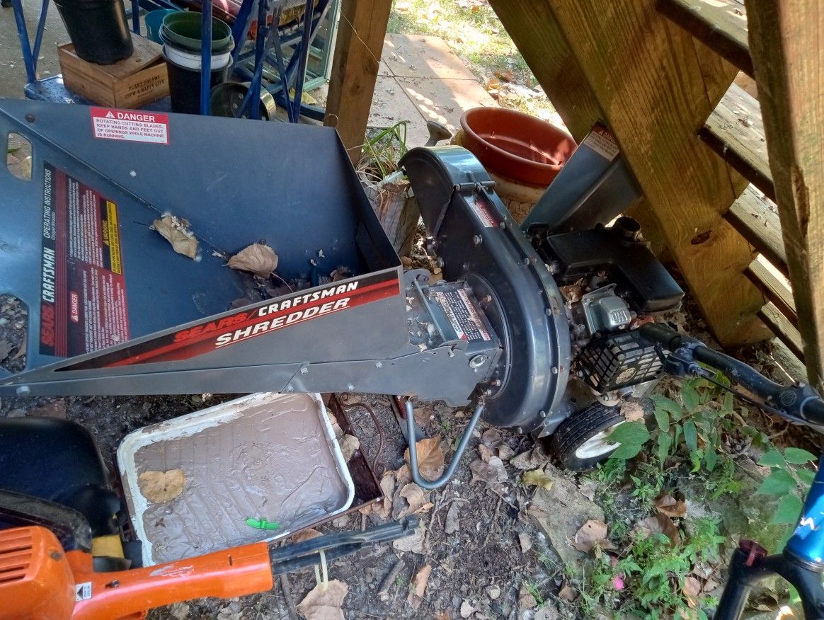 Craftsman Heavy Duty Shredder Or Chippery