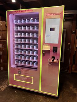Brand new smart vending machine for sale
