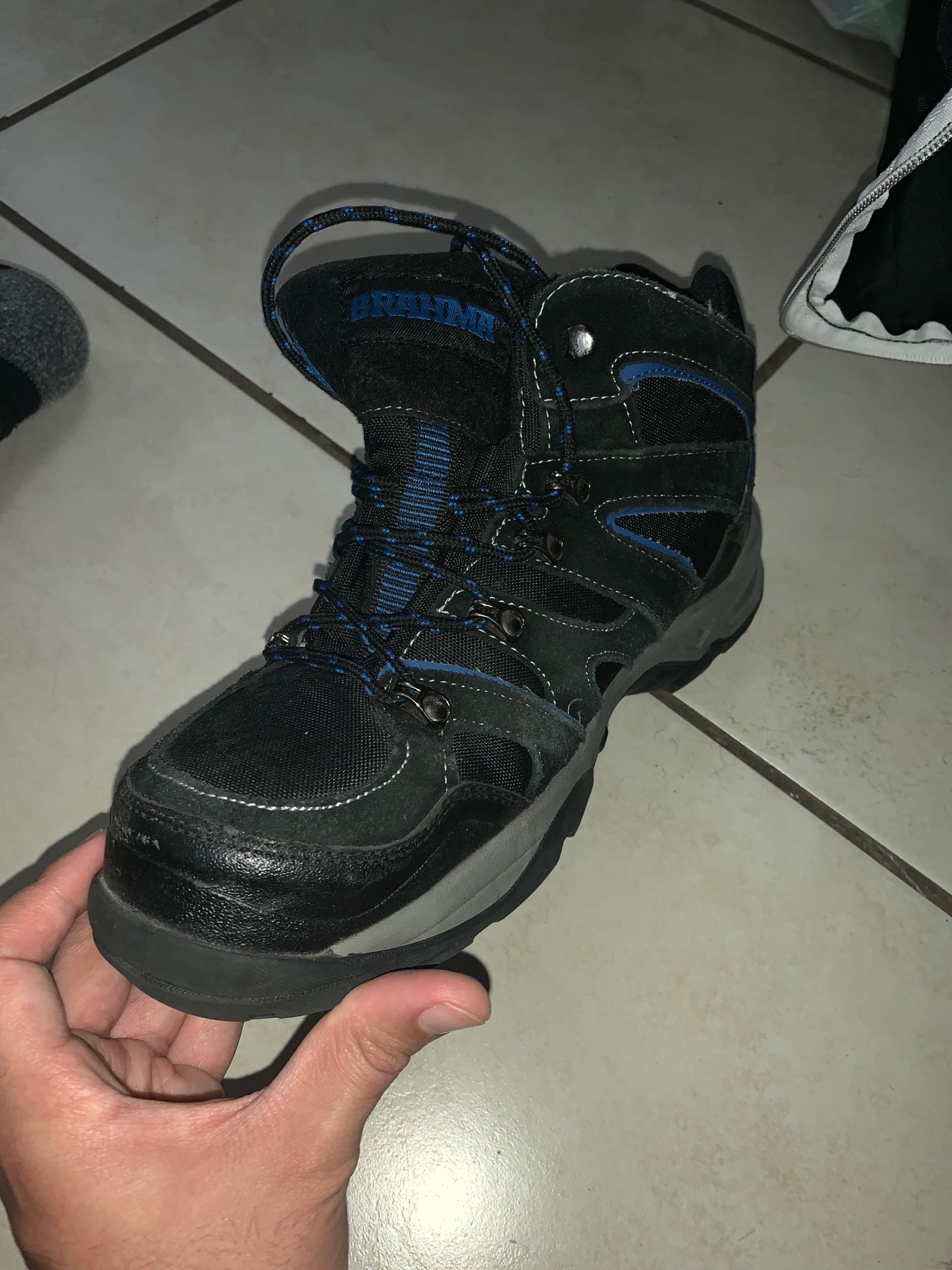 Steel toe boots for work