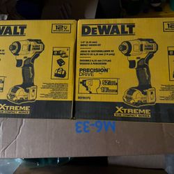 DEWALT DCF801F2 12V Brushless Impact Driver Kit 2 Batteries Charger Case