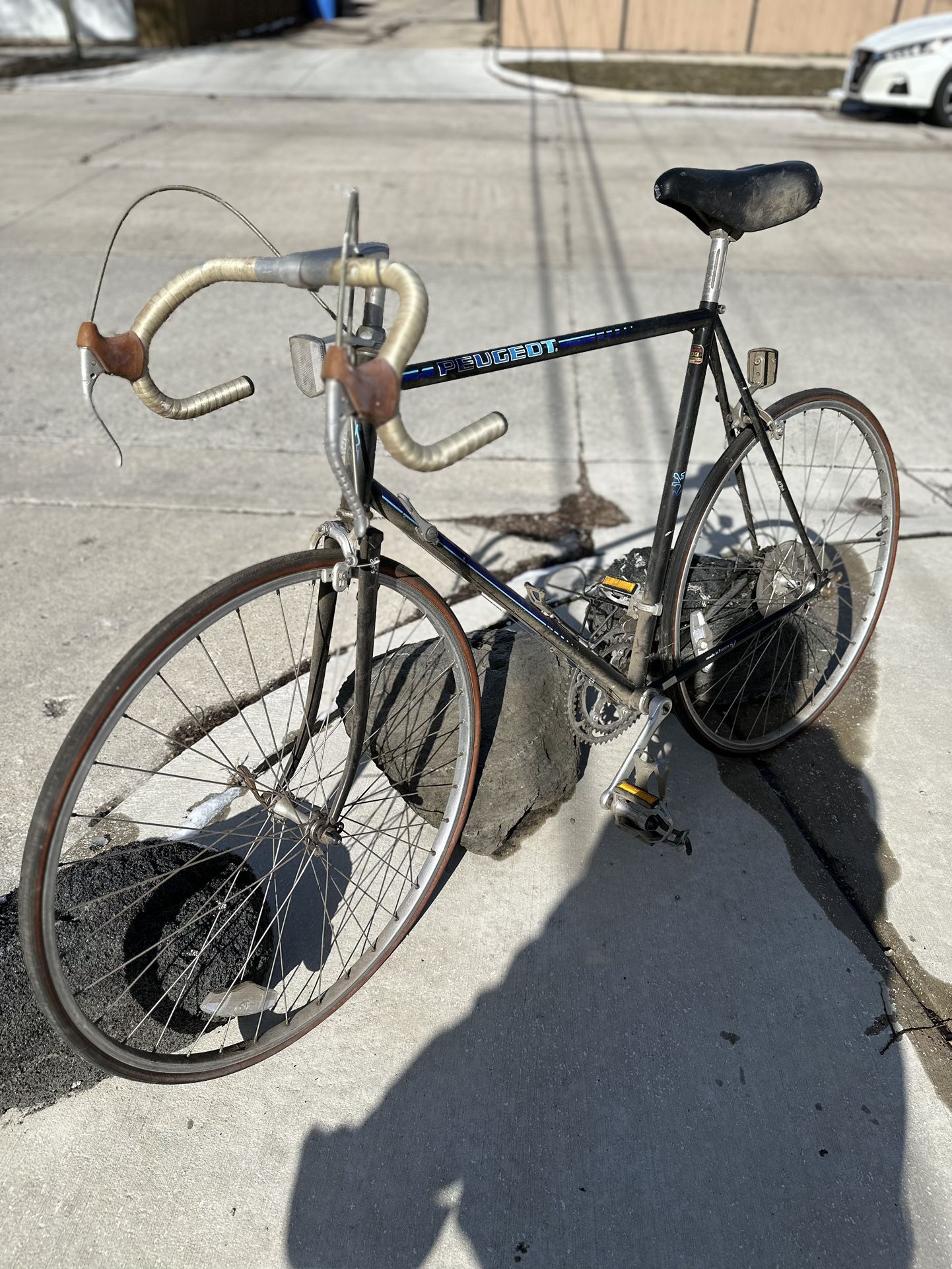 Vintage Peugeot Road Bike,, $100