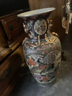 One Of A Kind Large vase $100