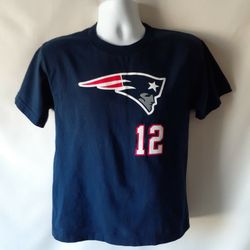 Reebok New England Patriots #12 Tom Brady boys short sleeve t-shirt size L