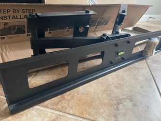 Full motion TV mount $10