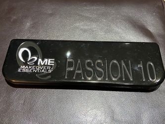 Make Over Essentials “Passion 10” Eyeshadow Palette