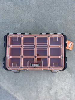 Rigid pro organizer