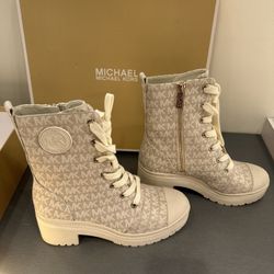 Michael Kors Boot
