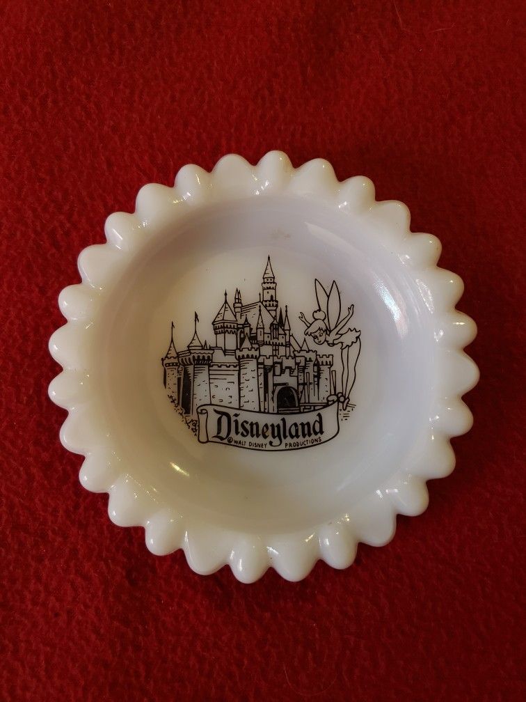 Vintage 1960's Disneyland Milk Glass Ashtray Hazel Atlas Castle Flower Shaped Bottom