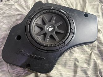 Subwoofer and subwoofer enclosure