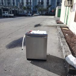 Frigidaire Stainless Steel Dishwasher 