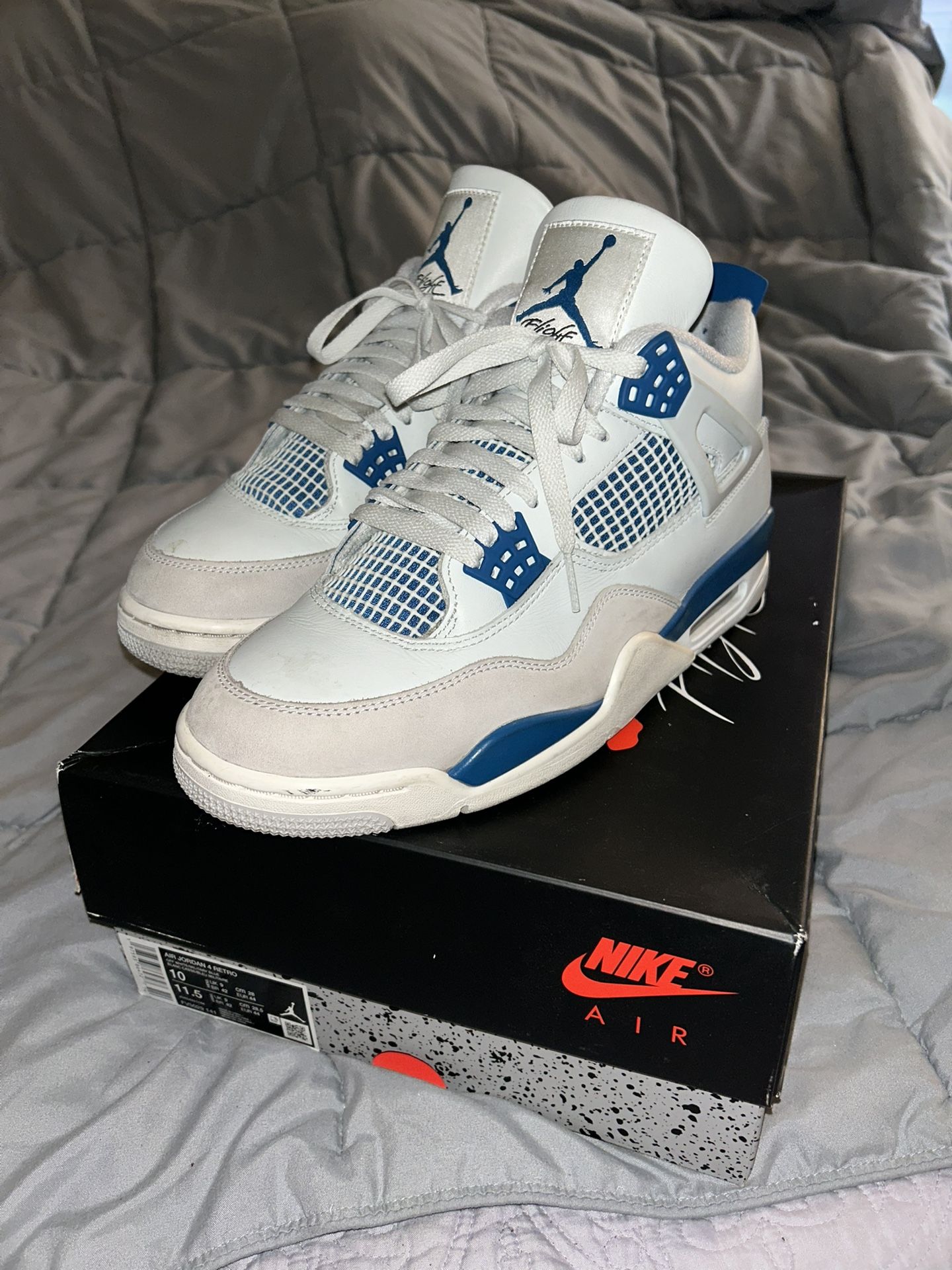 Jordan 4 Military Blue Sz. 10