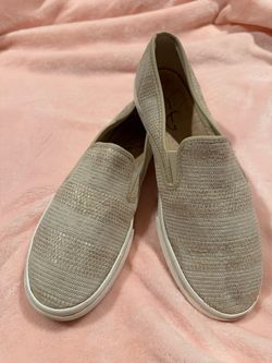 Lauren Ralph Lauren  Vanilla Jinny Sneakers Size 9