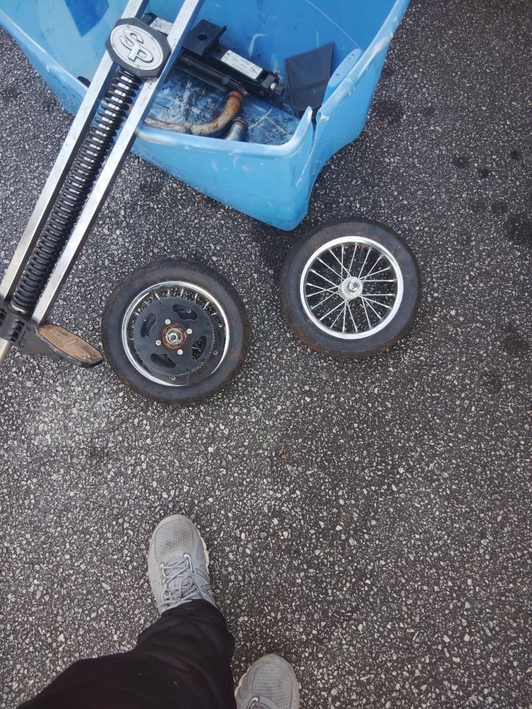 Pogo Stick An Car Jack
