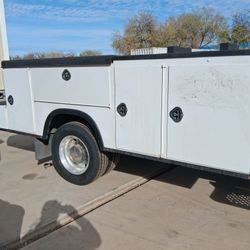 Utility Service Truck Bed – Clean & Work-Ready
