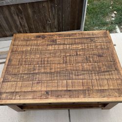 Coffe Table/ Mesa De Centro