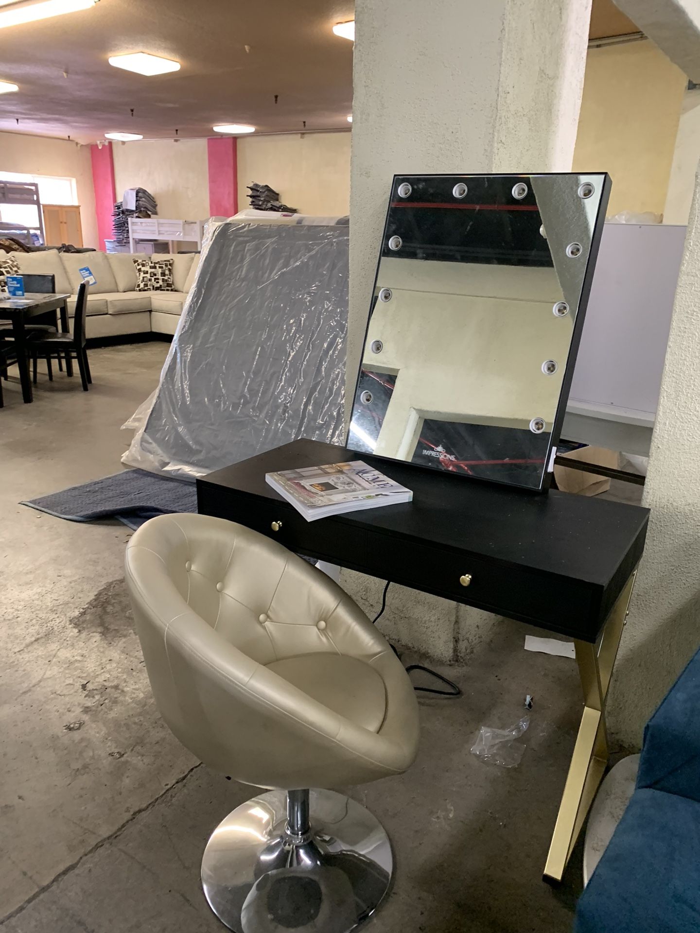Vanity Desk Mirror And Chair $549