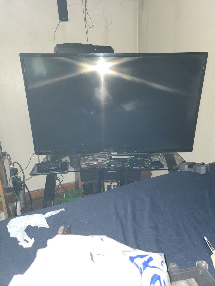 65"Good T.v Nothing Wrong Wit It I Got A Bigger One