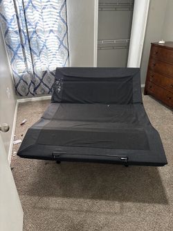 Adjustable queen bed