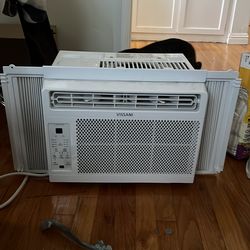 Vissani Window AC