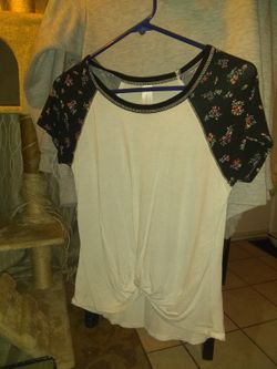 No Boundaries medium (7-8) t-shirt