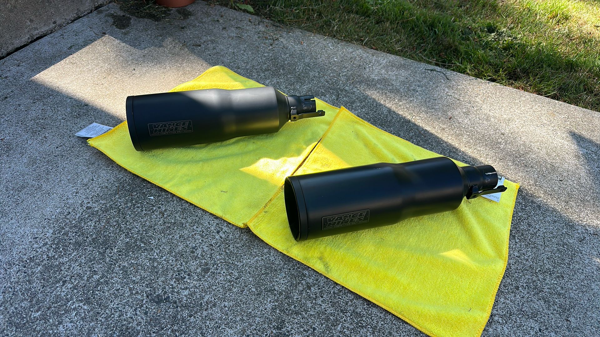 Vance & Hines Harley Davison Exhaust Slip Ons