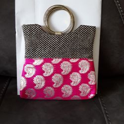 Fashionable Cluch Purse. Nice for a Christmas Gift
