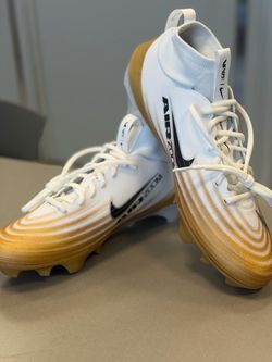 Nike vapor size 11 brand new football cleats