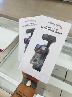 Insta360 Luna Ultra Dual-lens 8K gimbal camera