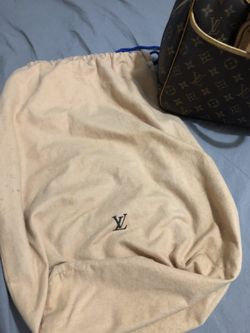 Authentic Louis Vuitton Monogram Deauville for Sale in San Jose, CA -  OfferUp