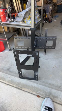 Heavy duty swivel mounting