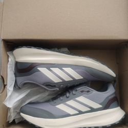 Adidas Cloud Size 11.5