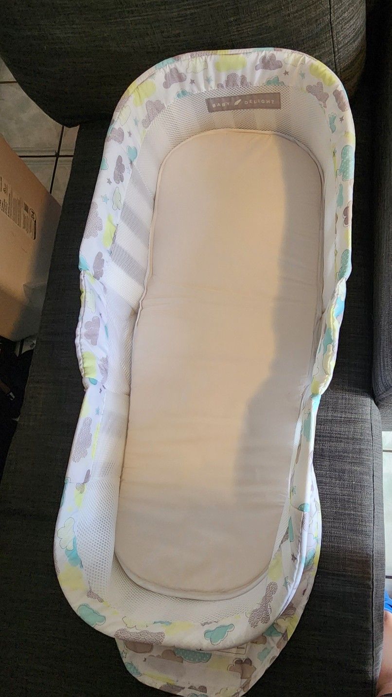Snuggle Nest Portable Bassinet