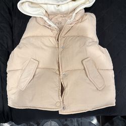 Hooded Water Repellent Vest