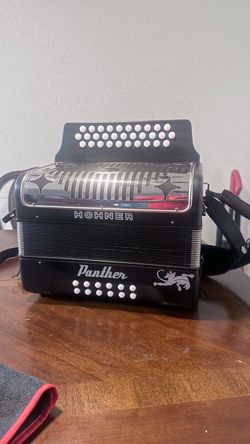 Hohner Panther Accordion FA