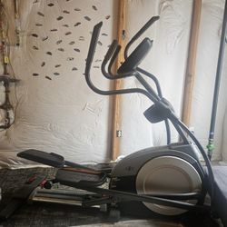  NordicTrack Elliptical Machine