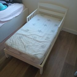 Toddler Bed 